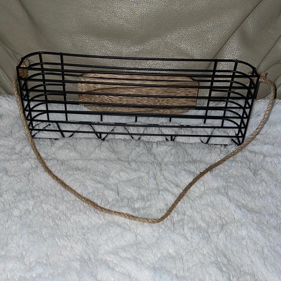 NWOT Black Wire Mail Holder with Wooden Sign - Picture 3 of 3
